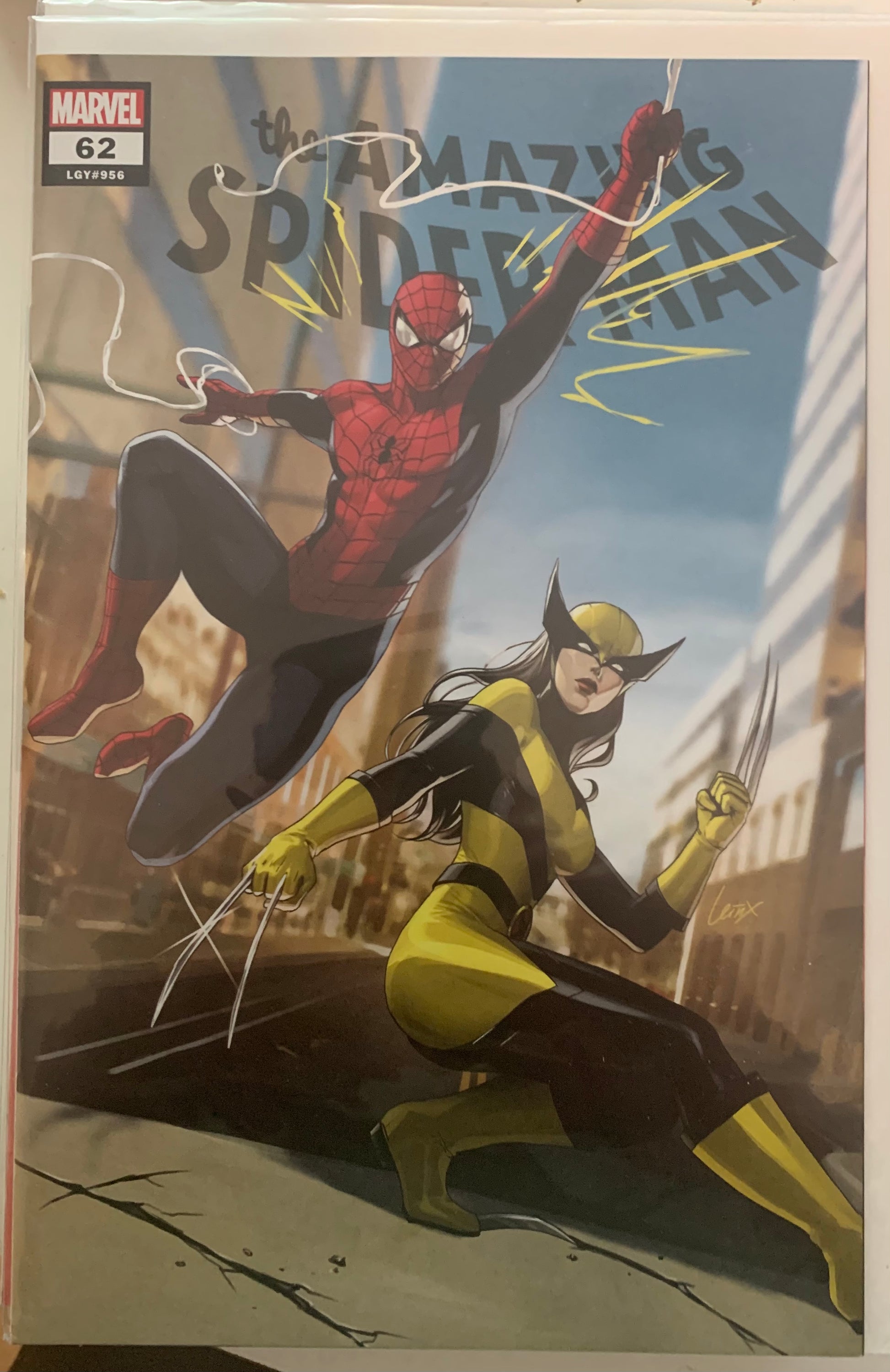 Comic book cover featuring Spider-Man and X-23 with Marvel logo.